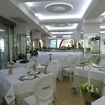 Boutique Paradiso Bovelacci 밀라노마리티마