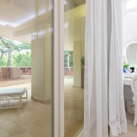 Boutique Paradiso Bovelacci Hotel 5*