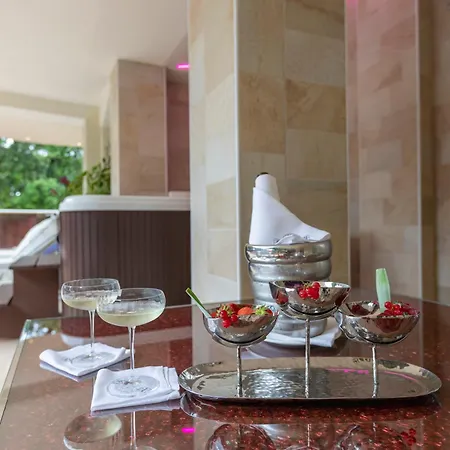 Boutique Paradiso Bovelacci ミラノ・マリッティマ