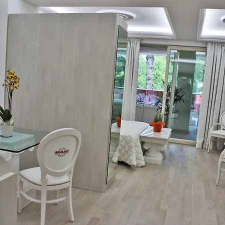 Boutique Paradiso Bovelacci 5* Milano Marittima