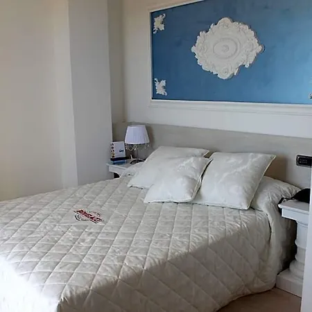 Boutique Paradiso Bovelacci Milano Marittima