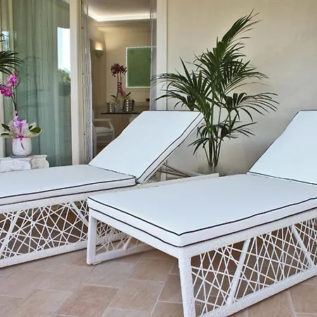 Boutique Paradiso Bovelacci 5* ميلانو ماريتيما