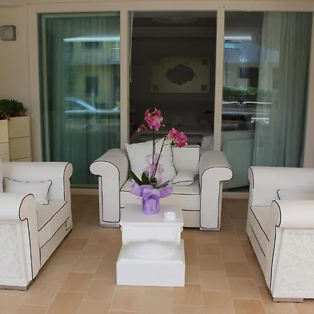 ホテル Boutique Paradiso Bovelacci ミラノ・マリッティマ