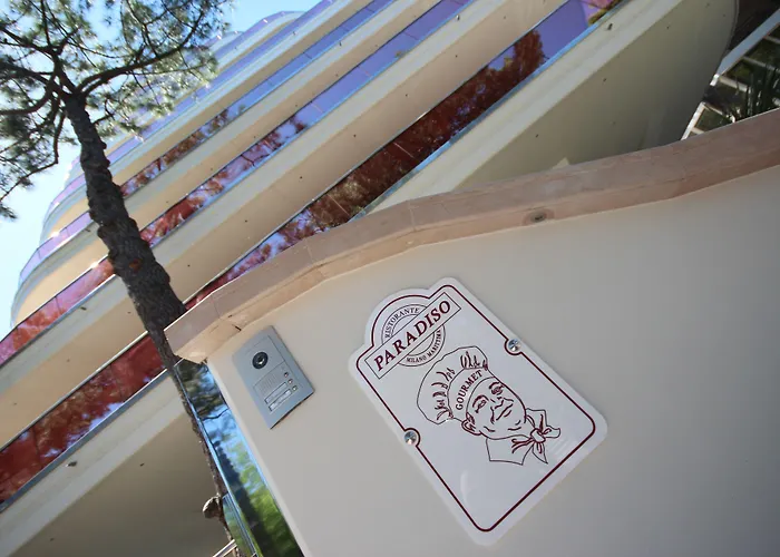 Boutique Paradiso Bovelacci 5* Milano Marittima